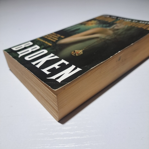 Broken by Kelley Armstrong Paperback Book - Picture 3 of 7